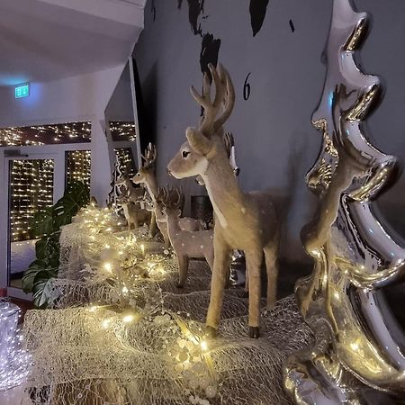 Hotel Kurhaus Uhlenberg Бад-Мюнстерайфель Екстер'єр фото
